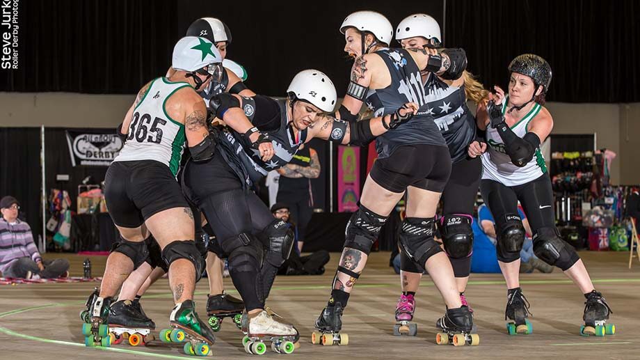 Game 1: Windy City Rollers (#8) vs Ohio Roller Derby (#9)