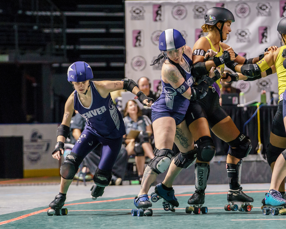 Denver vs Crime City in Game 11 of the 2019 International WFTDA Playoffs: Seattle