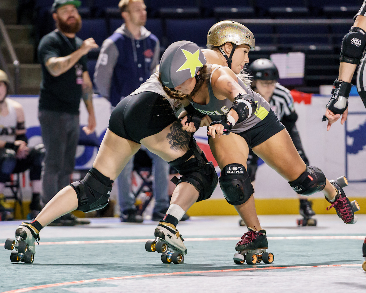 Seattle vs Jacksonville in Game 14 of the 2019 International WFTDA Playoffs: Seatle